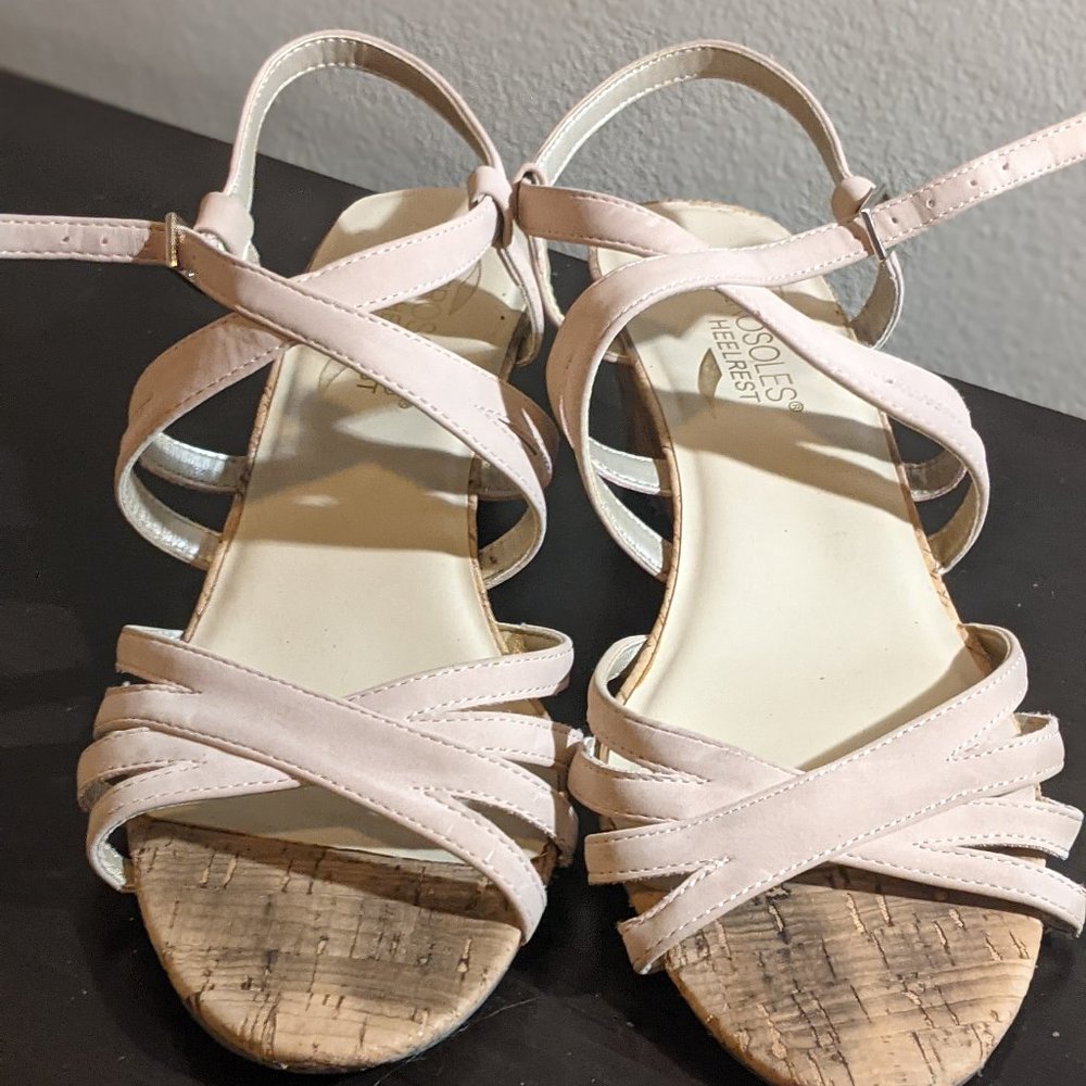 7.5 | Aerosoles | Blush Strappy Cork Low Wedge